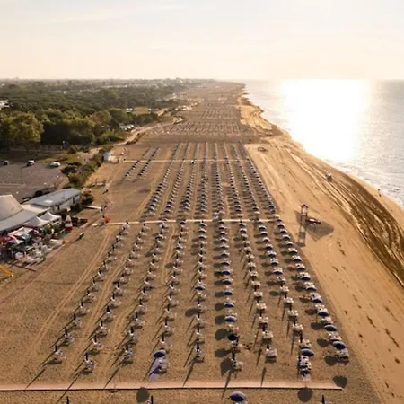Seaside In With Parking Apartamento *