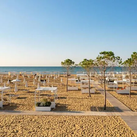 Apartamento Seaside In With Parking Bibione